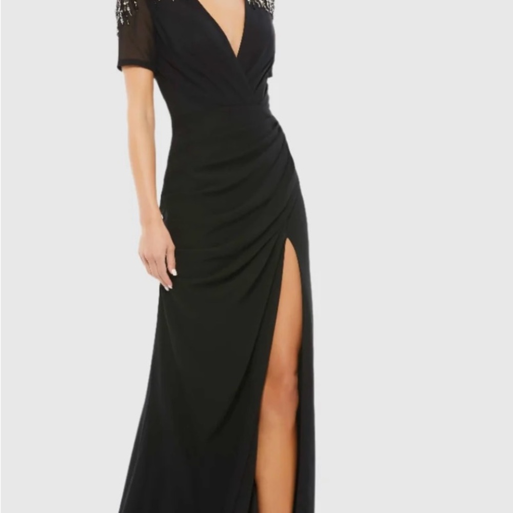 Ieena For Mac Duggal Black Sequin Embellished Shoulder Evening Gown